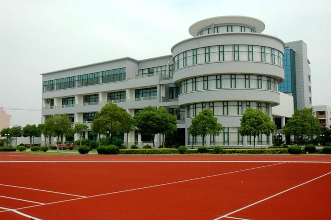 映翠府官网发布：生活不是对自然的遥望而是与绿意的共生推窗见翠(图9)