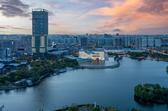 映翠府官网发布：生活不是对自然的遥望而是与绿意的共生推窗见翠(图11)