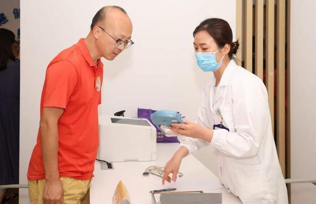 请市民场馆参观+主题讲座+互动体验 市体育局“政府开放月”走进定海社区市民健身中心(图2)