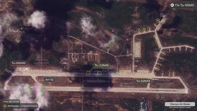 俄罗斯轰炸机“傻呵呵”露天停放被乌军击中41架是因为遵守美俄New-START规定？(图17)