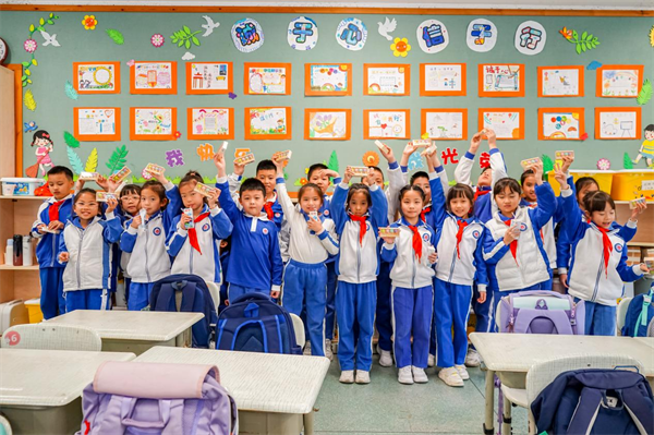 九游官网入口：校园配餐进入“国标”时代欢筷营养配餐全力守护学生健康(图8)