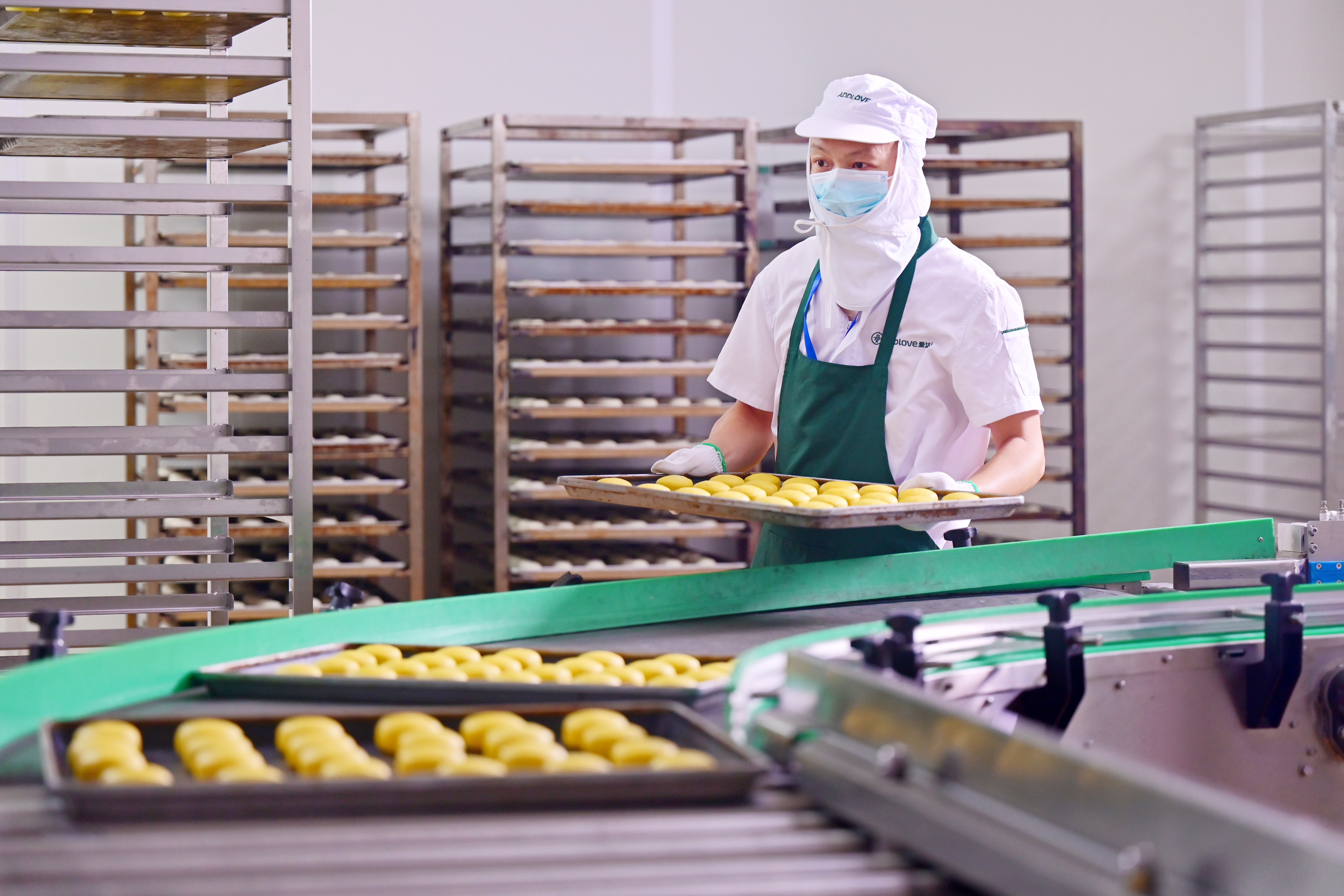 九游app：当川味遇见烘焙：爱达乐用一块月饼讲述四川故事？2025全国主流媒体德阳行(图3)