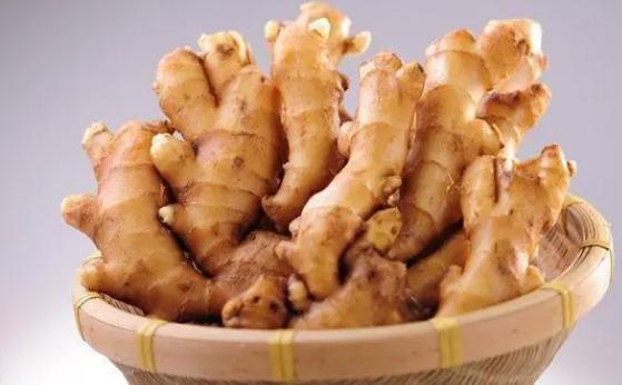 避免脂肪肝内科医生建议：3种食物营养过剩的“元凶”要少吃(图7)