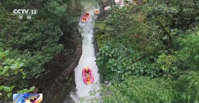 体育公园人气爆棚！秋高气爽快来荡起双桨(图7)