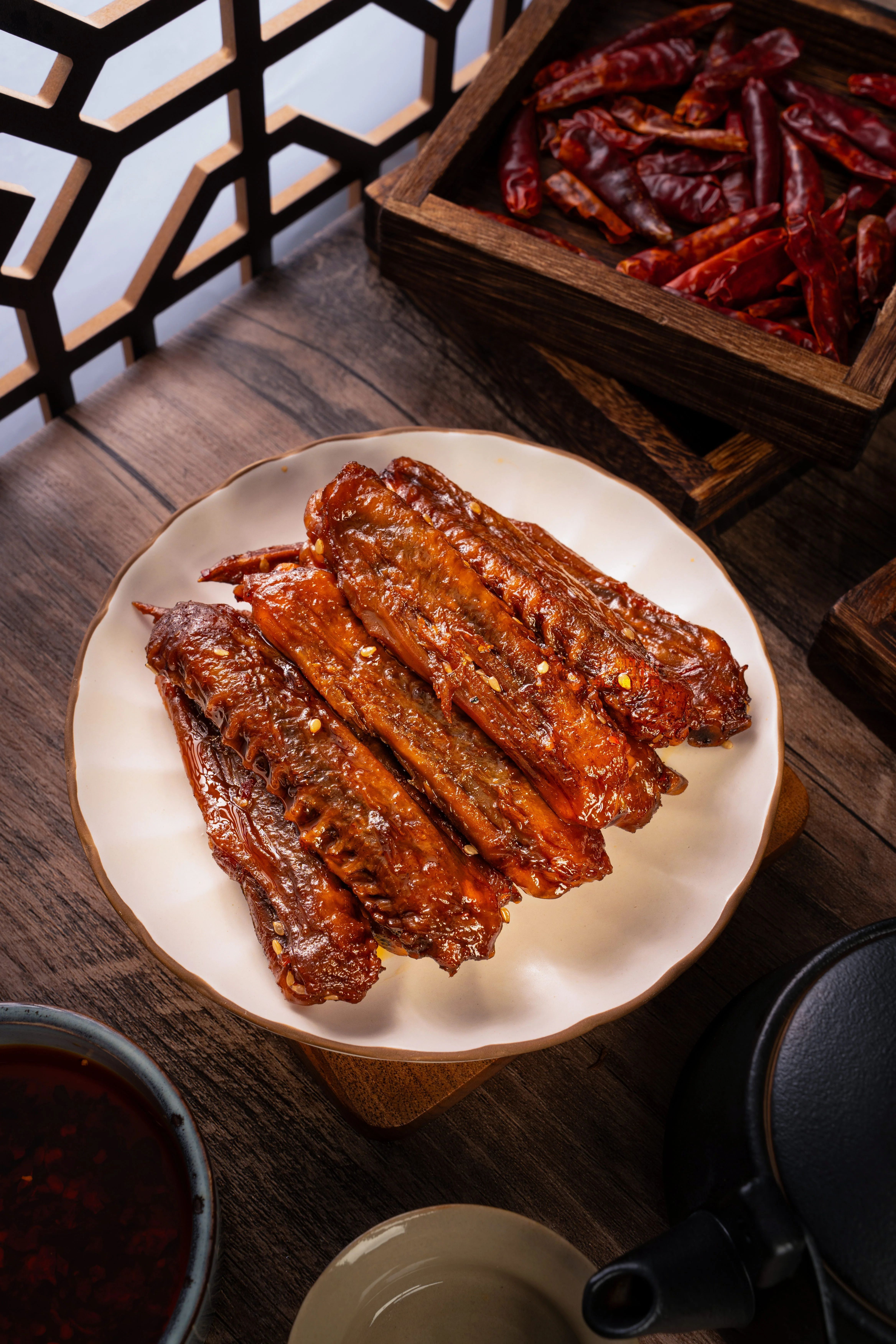 九游官网入口：长沙首家酱板鸭博物馆！小鸭仙古法炭烤酱板鸭品千年食鸭文化(图4)