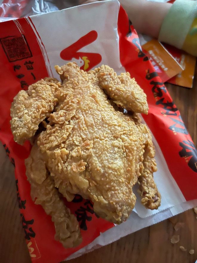 九游app：中国十大炸鸡品牌哪家好吃人气高？(图3)