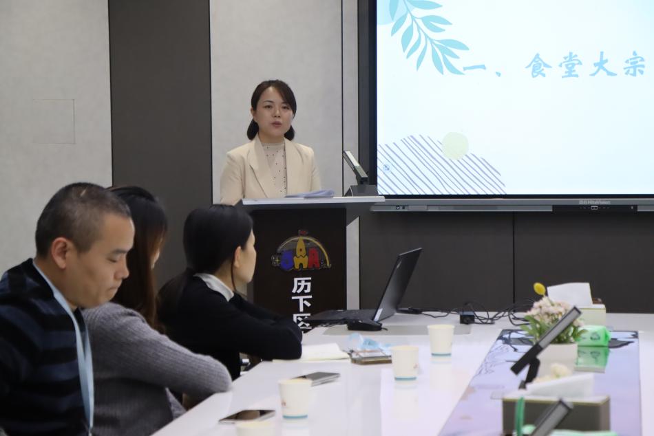 九游app：共话幼儿营养 守护舌尖安全——未来嘉幼教集团嘉玺园召开膳食委员会活动(图4)