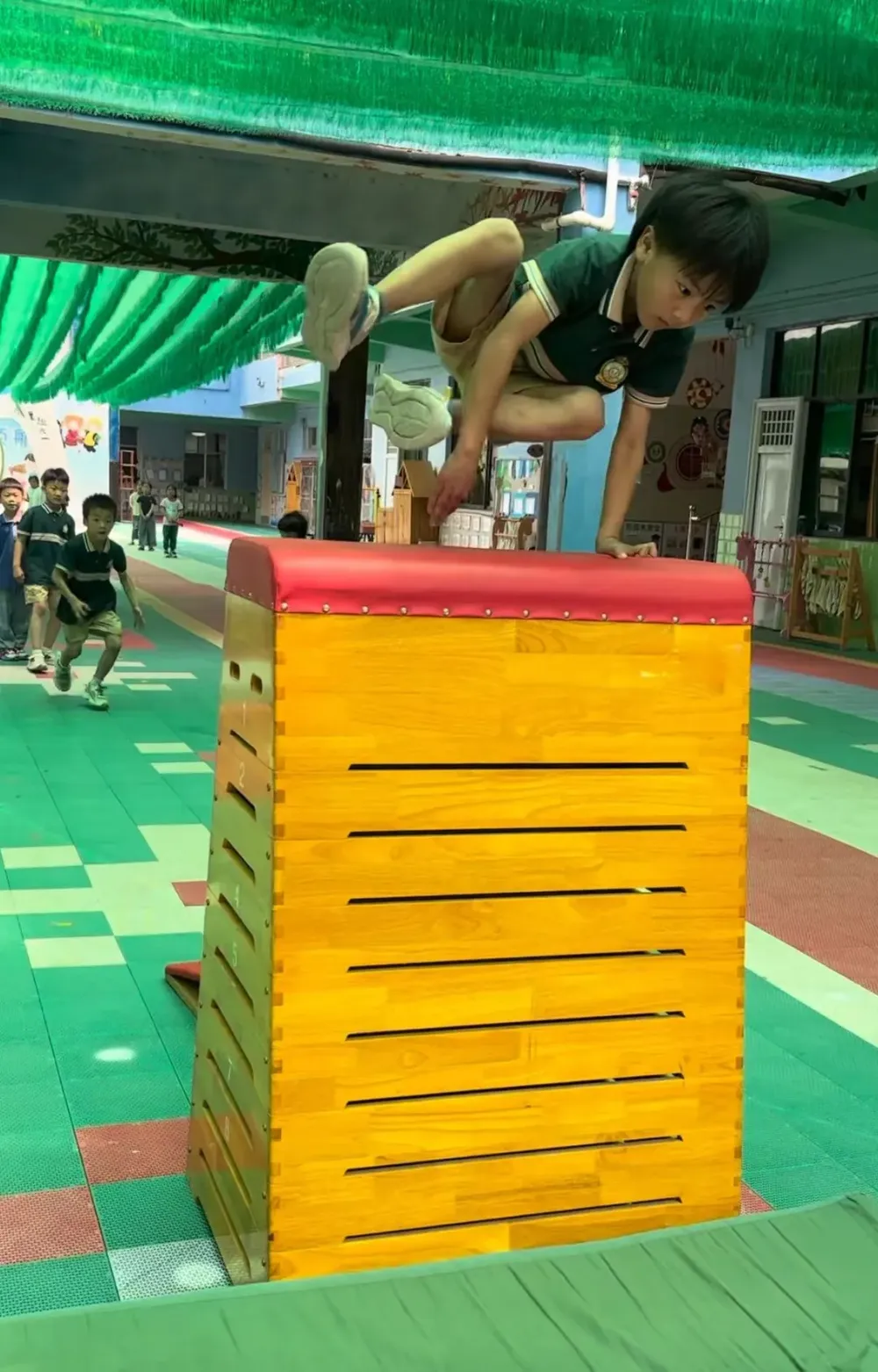 看丹观察丨跳马、种地、下厨！这家幼儿园的“全能课”被网友喊话求推广(图5)