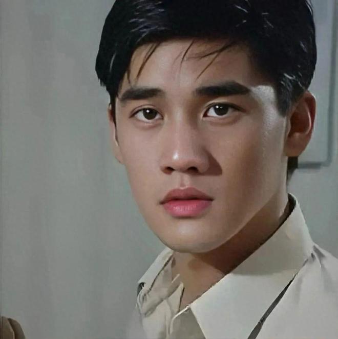 长得像180cm实际身高16854岁当爷爷的年龄当爹像换了一个人(图2)