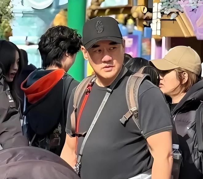 长得像180cm实际身高16854岁当爷爷的年龄当爹像换了一个人(图3)