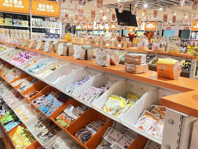 九游app：零嘴福量贩零食完成从区域品牌到全国性连锁的跨越式发展(图4)