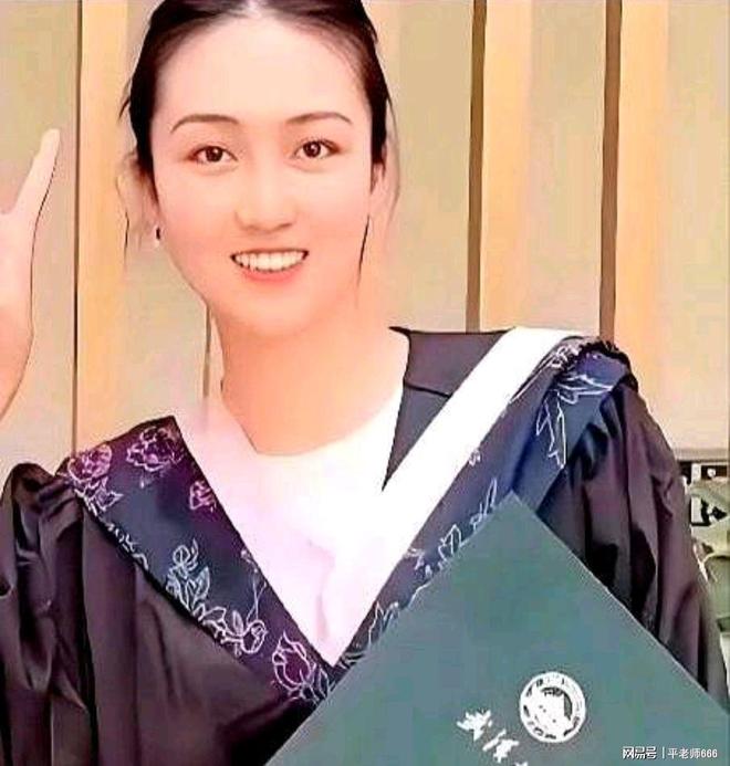 正道之光已来临！武汉大学不理睬复查函杨景媛已经无学可上(图6)