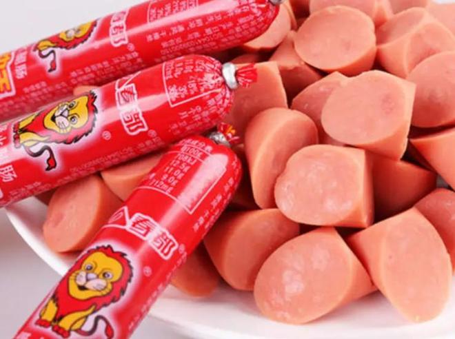 九游体育：3年少卖15万吨！曾经人人都爱的火腿肠为啥没人吃了？有3大原因(图6)