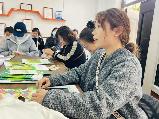 九游app：透明溯源共筑食安！青二幼携手家委深入食材基地守护幼儿“舌尖上的安全”(图4)