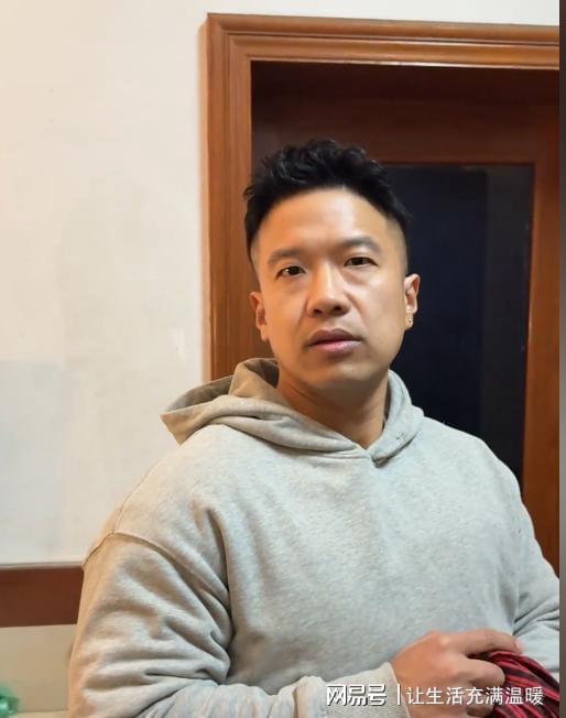 当众“暗算”上海名嘴曹可凡如今已是健身达人百万级美食主播(图12)