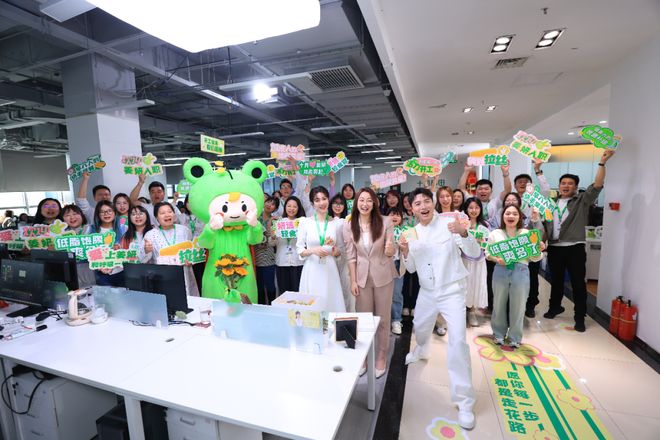 轻食季轻盈出圈十月稻田如何成为健康生活的“国民陪伴”？(图2)